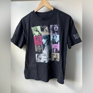TAYLOR SWIFT THE ERAS TOUR Concert T Shirt Black Swiftie Official Merchandise XS